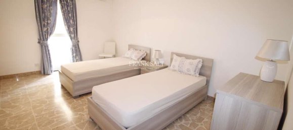 3 bedrooms Apartment in Sliema, Malta No. 3810 33