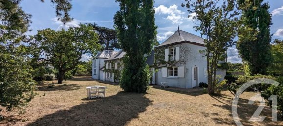 6 bedrooms House in Jargeau, France No. 93678 24