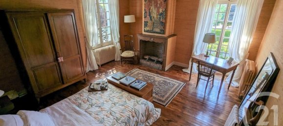 6 bedrooms House in Jargeau, France No. 93678 13