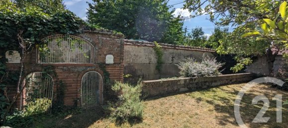 6 bedrooms House in Jargeau, France No. 93678 20