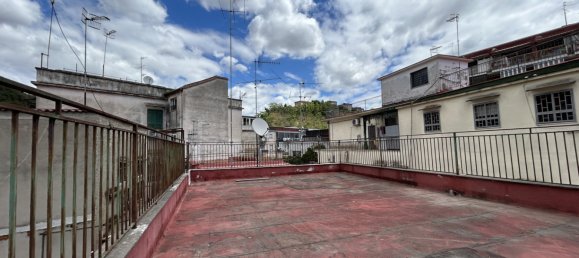 2 bedrooms Apartment in Naples, Italy No. 263644 2