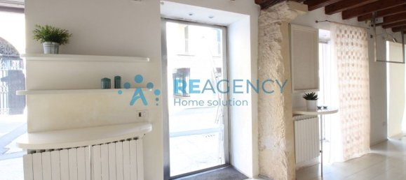 248m² Building in Thiene, Italy No. 274718 2