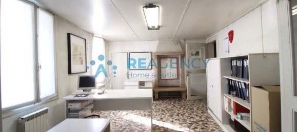 248m² Building in Thiene, Italy No. 274718 8