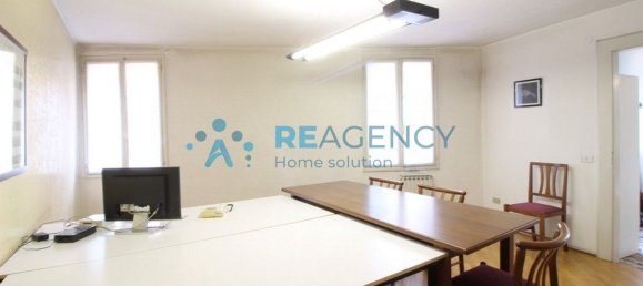 248m² Building in Thiene, Italy No. 274718 11