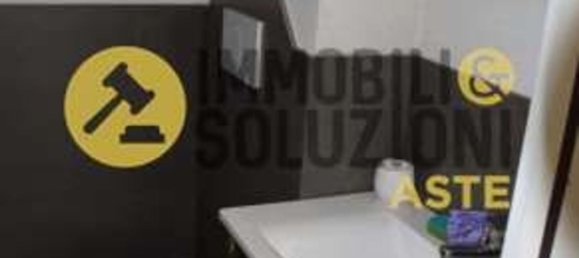 5-salle Appartement à Romano di Lombardia, Italy No. 278498 32