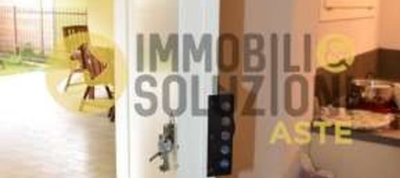 5-salle Appartement à Romano di Lombardia, Italy No. 278498 14