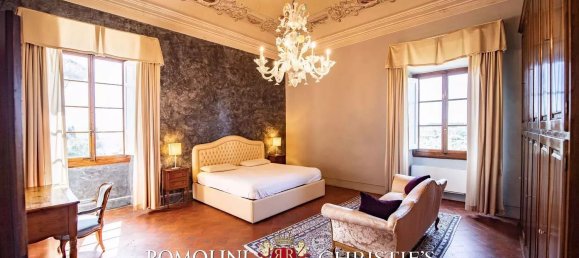 12 rooms Apartment in Florence, Italy No. 126793 6