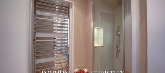 12 rooms Apartment in Florence, Italy No. 126793 45