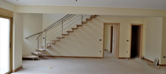 3 bedrooms Property in Alimos, Greece No. 6823 2