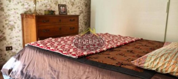 Casa de 3 divisões em Rome, Italy N.º 64077 100