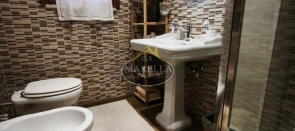 Casa de 3 divisões em Rome, Italy N.º 64077 55