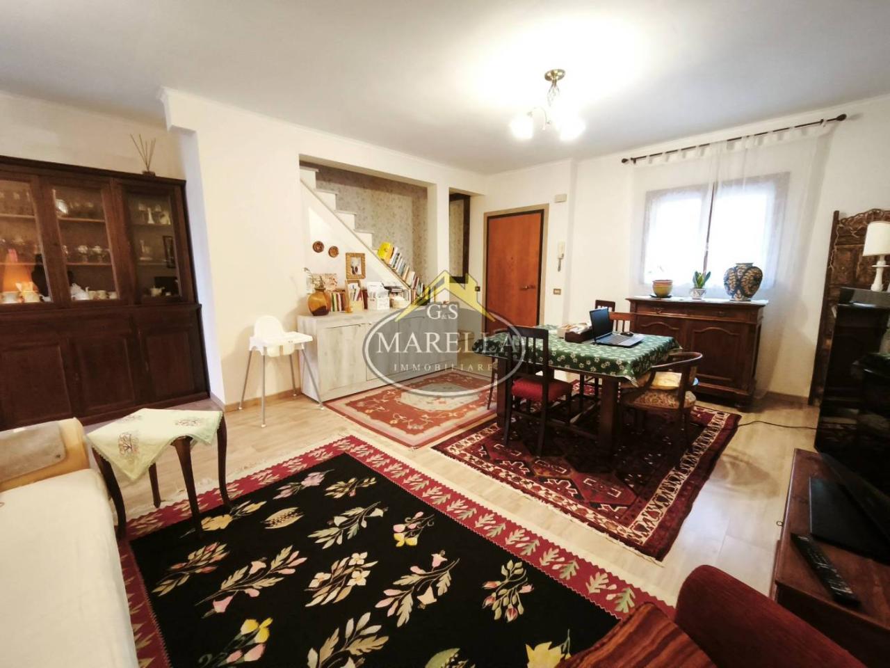 Casa de 3 divisões em Rome, Italy N.º 64077