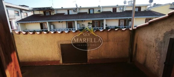 Casa de 3 divisões em Rome, Italy N.º 64077 96