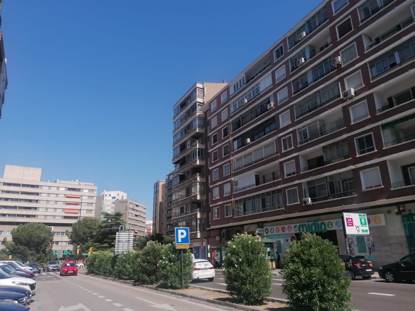 3 bedrooms Apartment in Zaragoza, Spain No. 241121