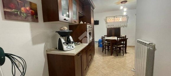 3 Schlafzimmer Doppelhaus in Marano Marchesato, Italy, Nr. 111105 5