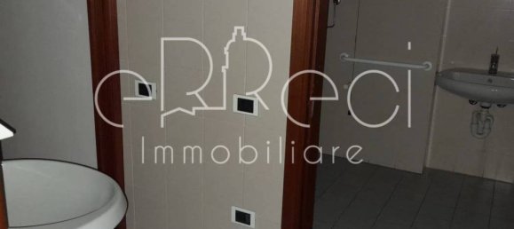 6 bedrooms Apartment in Mantua, Italy No. 346775 18