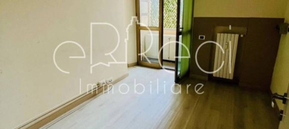6 bedrooms Apartment in Mantua, Italy No. 346775 5