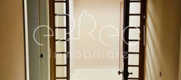 6 bedrooms Apartment in Mantua, Italy No. 346775 4