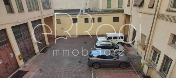 6 bedrooms Apartment in Mantua, Italy No. 346775 10