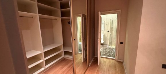 4 Schlafzimmer Wohnung in Nasimi, Azerbaijan, Nr. 1653 2