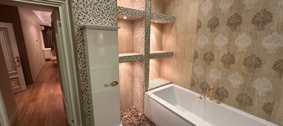 4 Schlafzimmer Wohnung in Nasimi, Azerbaijan, Nr. 1653 13