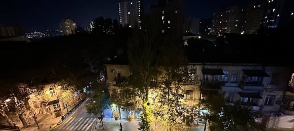 4 Schlafzimmer Wohnung in Nasimi, Azerbaijan, Nr. 1653 18