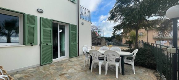 Villa de 3 dormitorios en Bordighera, Italy No. 165216 2