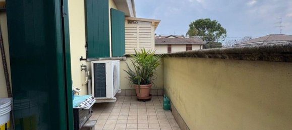 3 rooms Apartment in Forlì, Italy No. 190930 5