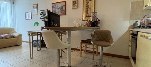 3 rooms Apartment in Forlì, Italy No. 190930 2