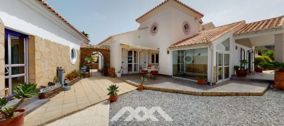 Вилла с 4 спальнями в Саялонга, Испания № 45990 2