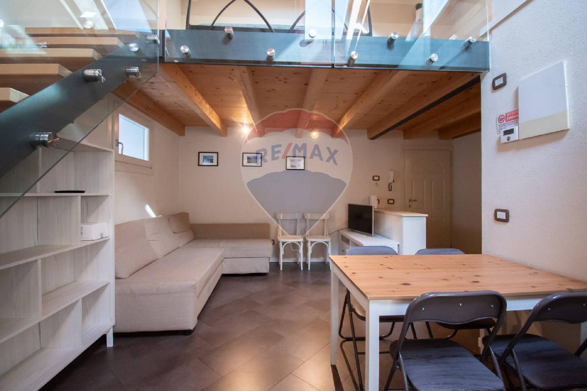 1 bedroom Penthouse in Iseo, Italy No. 293499