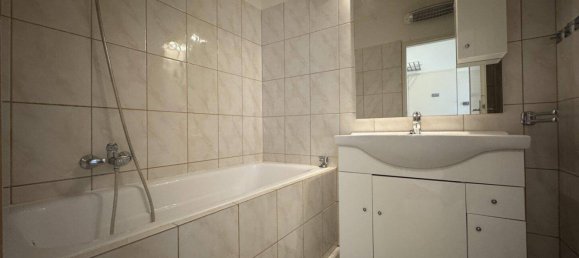 3 rooms Apartment in Ottakring, Austria No. 129922 4