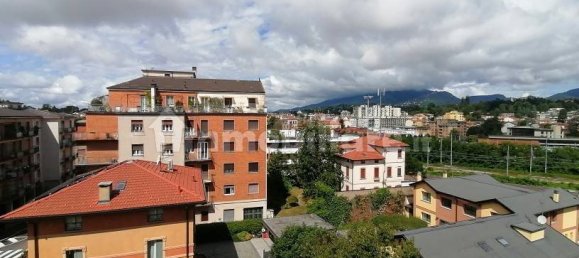 Квартира с 3 спальнями в Варесе, Италия № 276081 4