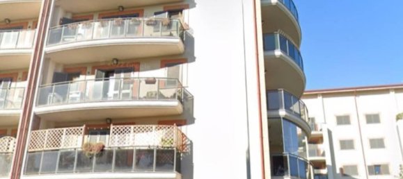 4 rooms Apartment in Rome, Italy No. 41206 3