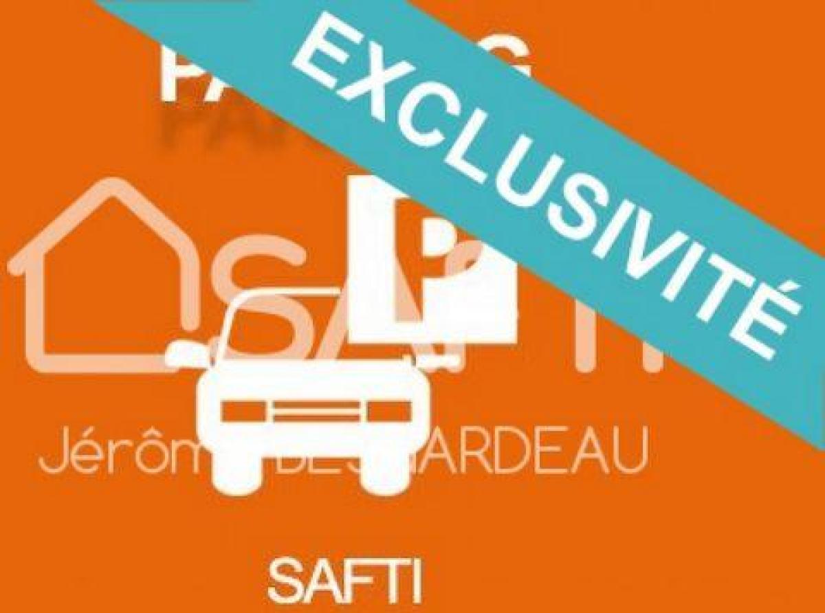 12m² Shop in Tours, France No. 18303