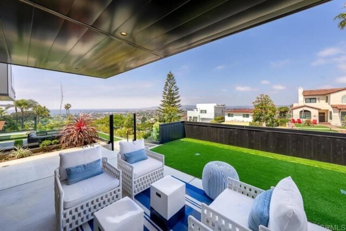 Casa de 5 dormitorios en San Diego, USA No. 214727