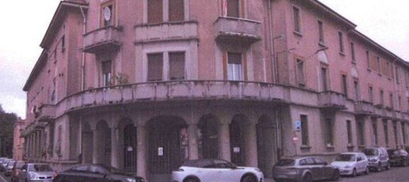 2-salle Appartement à Busto Garolfo, Italy No. 16803 6