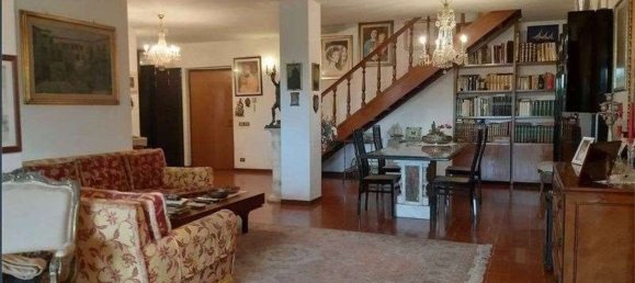 6 rooms Penthouse in Pisa, Italy No. 174900 3