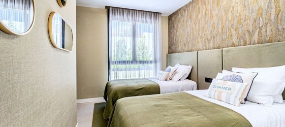 3 bedrooms Penthouse in Marbella, Spain No. 186056 16