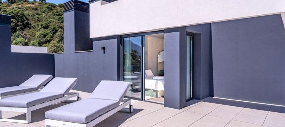 3 bedrooms Penthouse in Marbella, Spain No. 186056 33