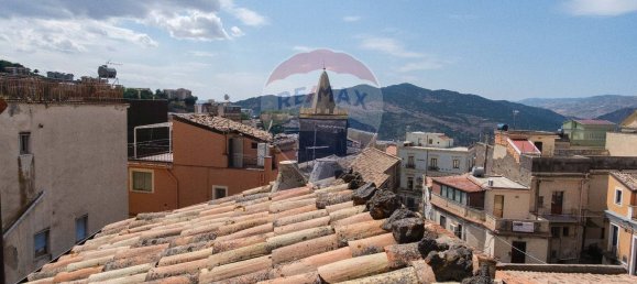 3 Schlafzimmer Haus in Bronte, Italy, Nr. 311984 19