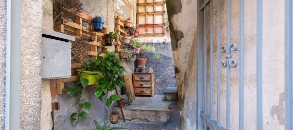 3 Schlafzimmer Haus in Bronte, Italy, Nr. 311984 2