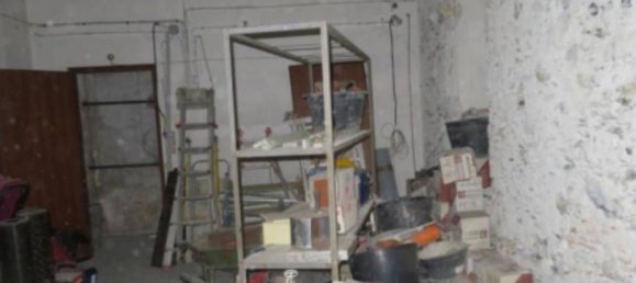 237m² Warehouse in Campomorone, Italy No. 36624 17