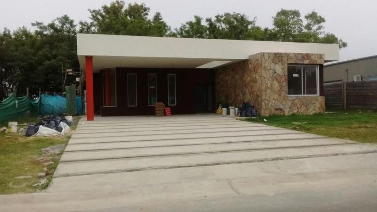 Ферма с 2 спальнями в Эстебан Эчеверрия, Аргентина № 34299