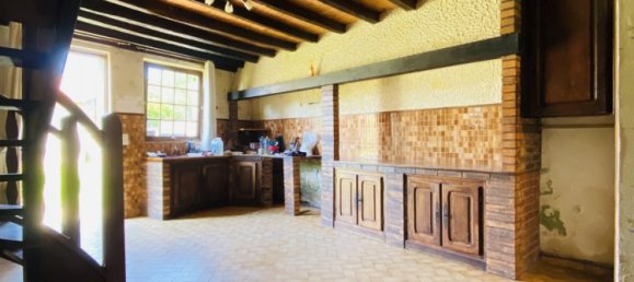 Casa de 4 dormitorios en Falaise, France No. 261212 7