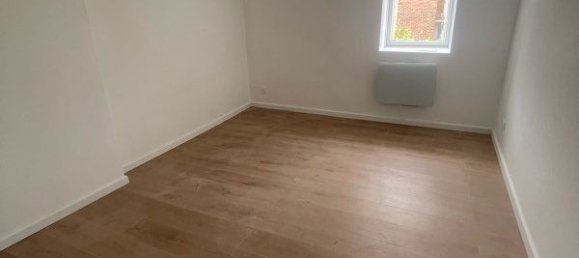 2 Schlafzimmer Haus in Tourcoing, France, Nr. 323186 3