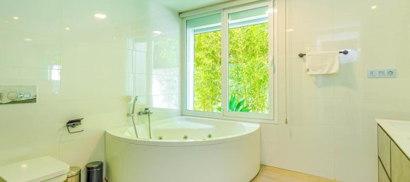 6 Schlafzimmer Villa in Marbella, Spain, Nr. 80871 14