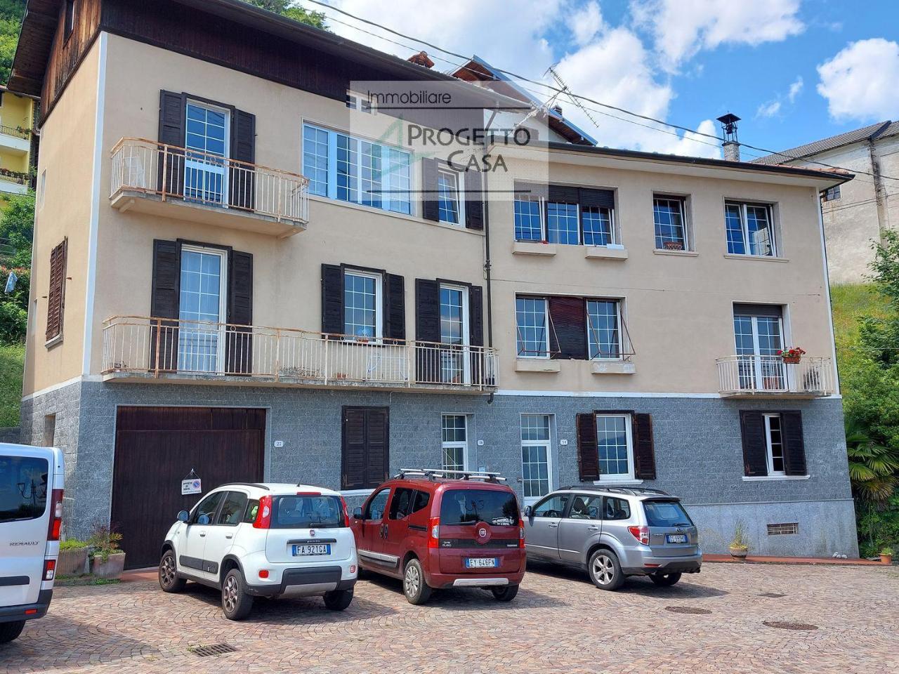 Дом с 13 комнатами в Арола, Италия № 17688