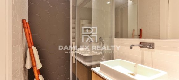 3 bedrooms Penthouse in Eixample, Spain No. 83995 25