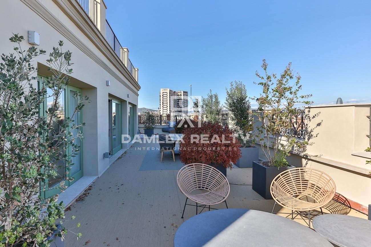 3 bedrooms Penthouse in Eixample, Spain No. 83995